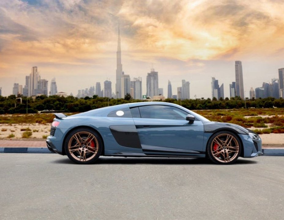 Audi R8 Coupe 2