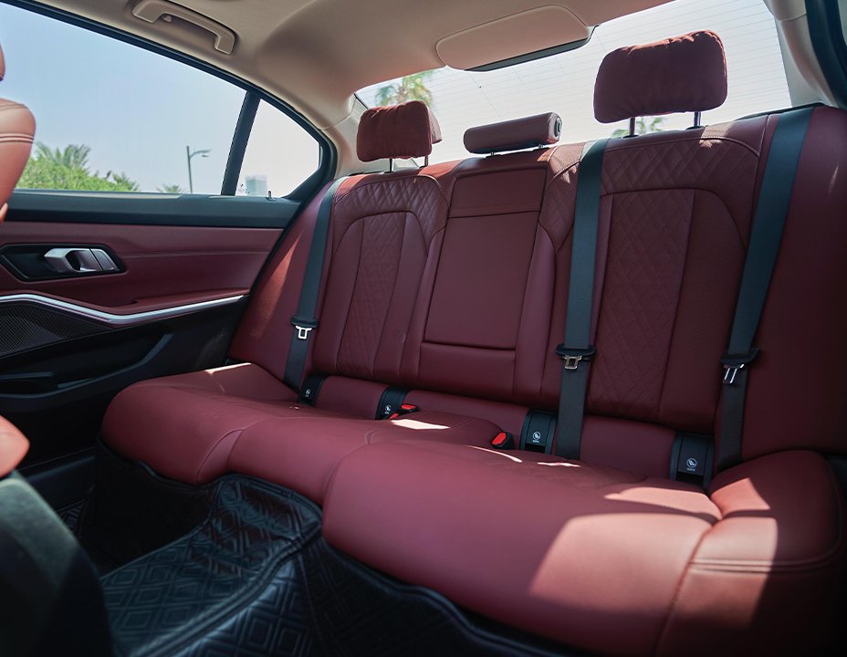 BMW 330i 5