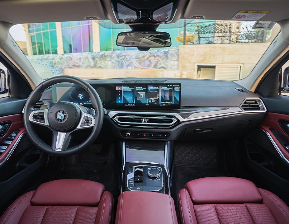 BMW 330i7