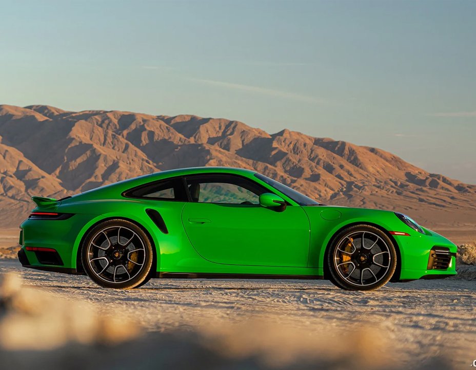 PORSCHE 911